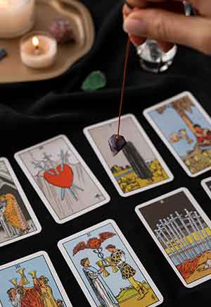 How to Read Tarot