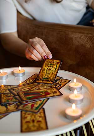 How to Use Tarot Cards