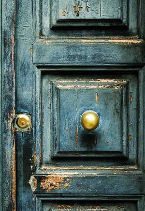 What Does It Mean When You Dream About a Locked Room?